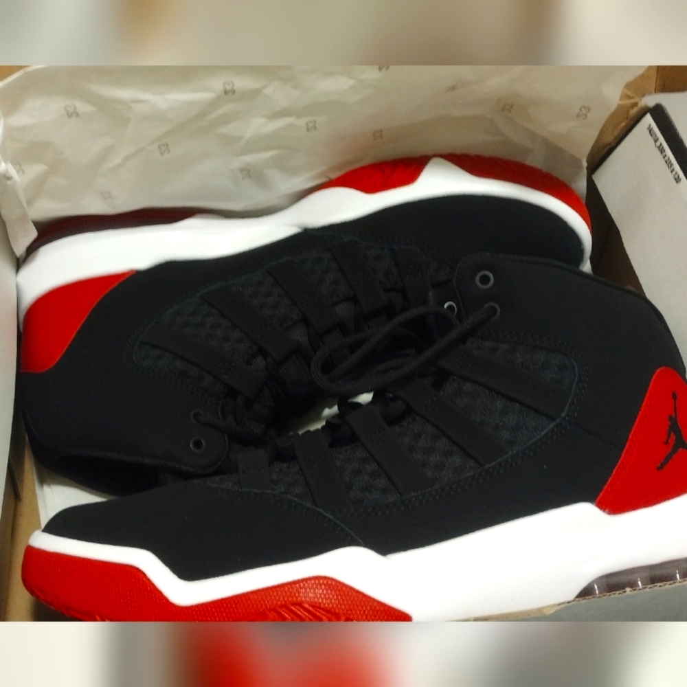 Jordan Max Aura, size (9) mens